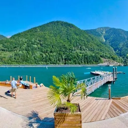 Apartment Cosy Au Pied De La Telecabine Pour L Alpe D Huez Parking Prive Allemont